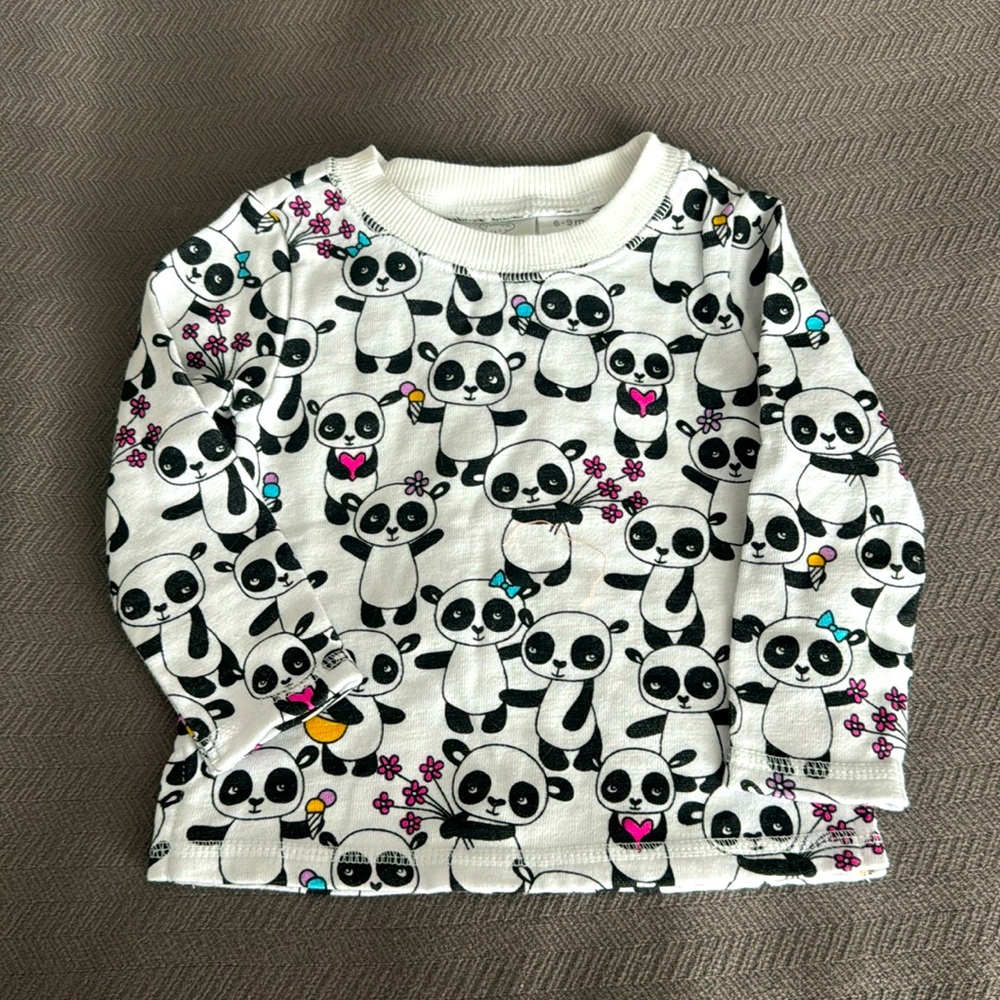 EUC baby girl panda sweater 6-9 months